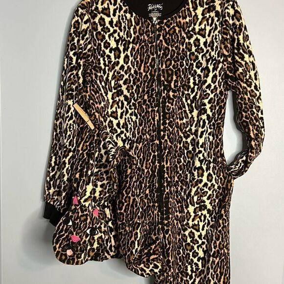 Nick & Nora One piece Cat Suit Onesie Medium Cheetah Animal Print - Picture 1 of 8